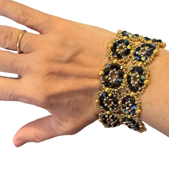 Hand Crafted Navy and Gold Sparkling Beaded Bracelet with Magnetic Closure - Picture 3 of 6